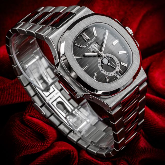 Patek Philippe Nautilus 5726/1A-001 Image 2